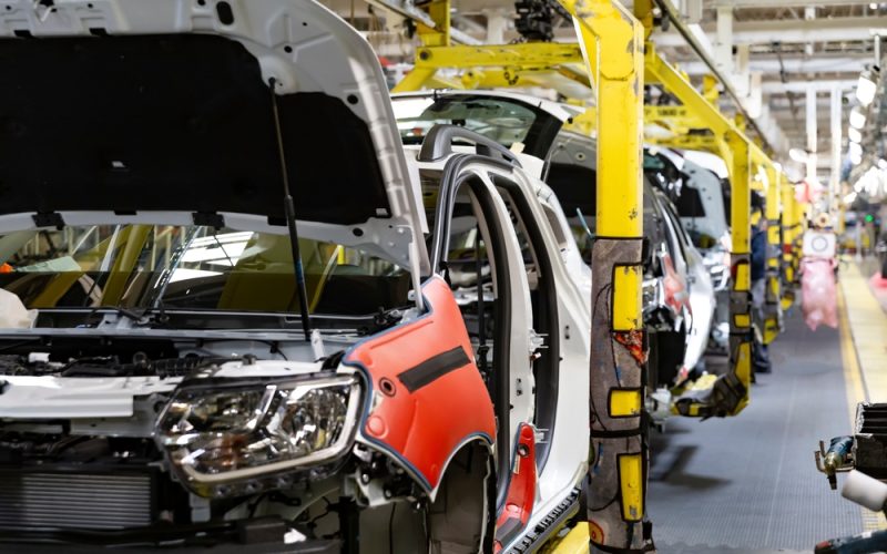 reparatiile-auto-si-vanzarile-de-motociclete-tin-piata-pe-linia-de-plutire:-crestere-de-1,6%-in-afacerile-din-sectorul-auto-in-primele-5-luni-din-2025