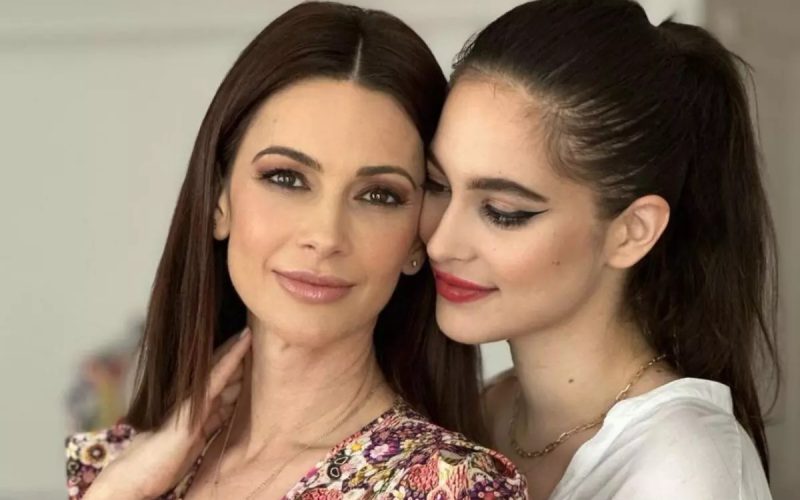 fiica-andreei-berecleanu,-o-tanara-superba-cum-a-fotografiat-o-prezentatoarea-de-stiri-pe-eva,-in-beirut.-foto