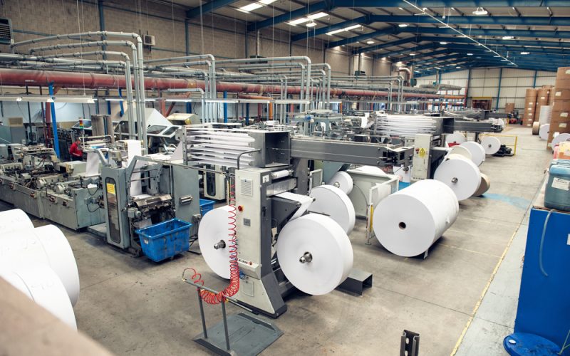 industria-hartiei-si-cartonului-din-romania,-sub-presiunea-costurilor-energetice-si-a-lipsei-de-materie-prima