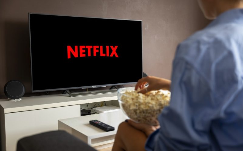 godzilla-si-kong-fac-echipa-din-nou:-spectacolul-colosal-de-pe-netflix-care-nu-trebuie-ratat
