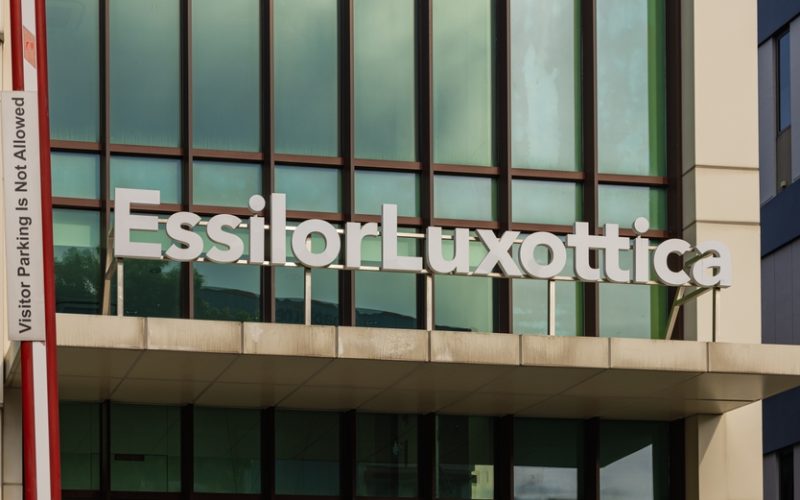 actiunile-essilorluxottica-cresc-dupa-informatiile-privind-achizitia-unui-pachet-de-3%-de-catre-meta