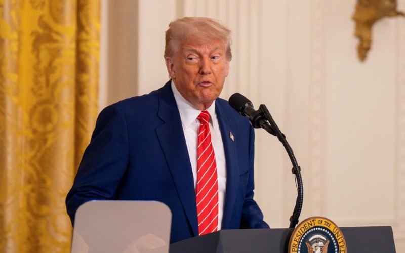 trump-ameninta-china,-india-si-ue-cu-suprataxe-pentru-a-forta-incetarea-razboiului-din-ucraina