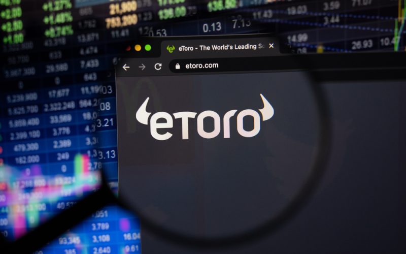 etoro-lanseaza-un-portofoliu-de-actiuni-americane-cu-capitalizare-medie,-construit-cu-ajutorul-ai-ului-dezvoltat-de-bridgewise