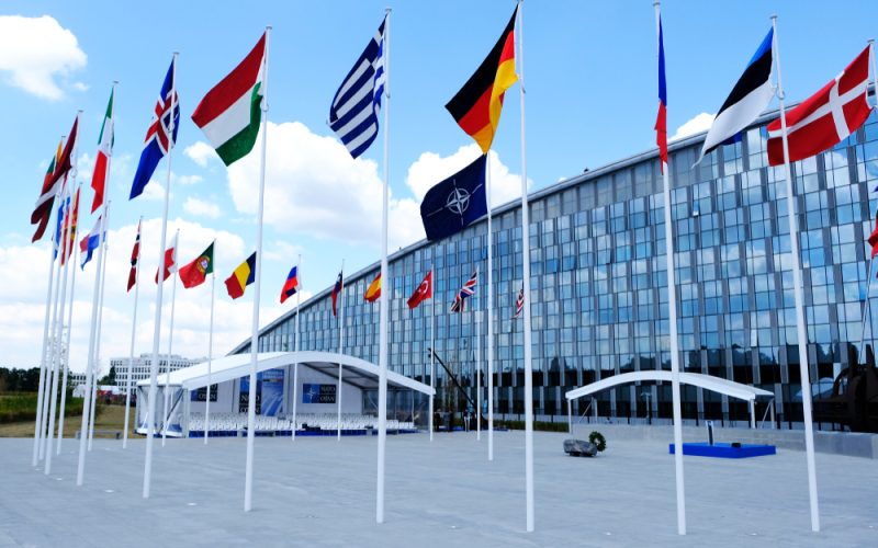 tarile-nato-vor-plati-10-miliarde-de-dolari-pentru-armele-cumparate-pentru-ucraina