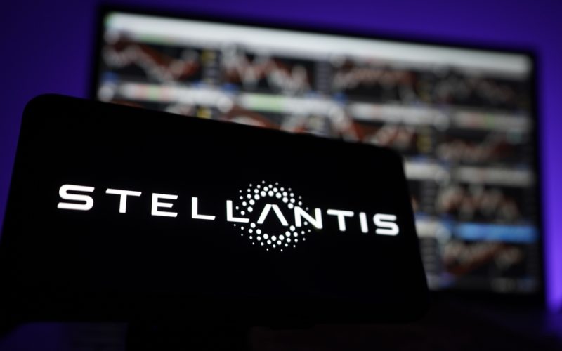 stellantis-anunta-pierderi-de-2,3-miliarde-de-euro-in-primul-semestru