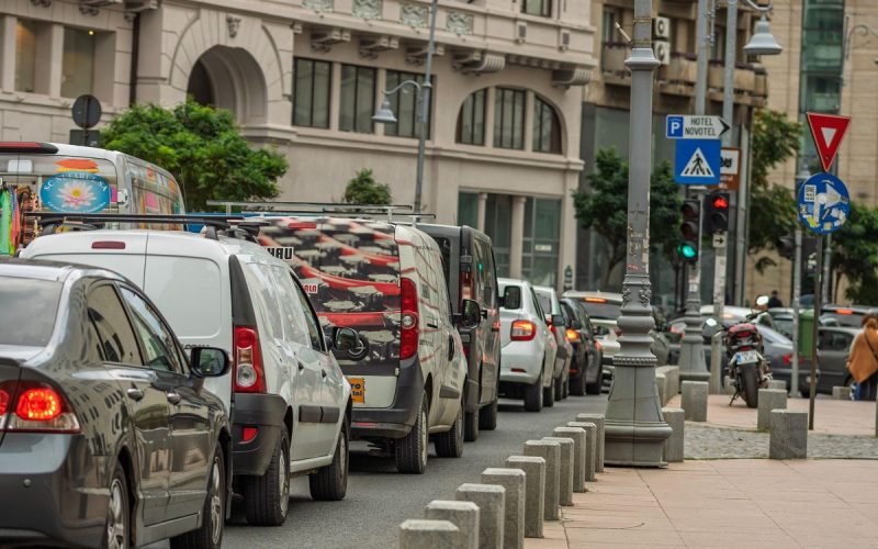 taxa-noua-pentru-soferii-care-vin-in-bucuresti.-primaria-capitalei-vrea-sa-aplice-o-rovinieta-locala
