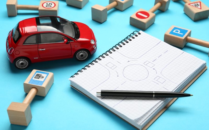 parteneriat-intre-allview-auto-si-academia-titi-aur,-pentru-educatia-rutiera-a-tinerilor-soferi
