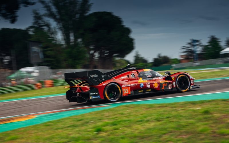 ferrari-isi-face-lansarea-in-lumea-ai-si-crypto.-compania-organizeaza-o-licitatie-digitala-pentru-modelul-ferrari-499p