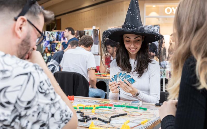 dracula-fantasy-con-2025-transforma-brasovul-in-capitala-fanteziei-si-a-culturii-pop