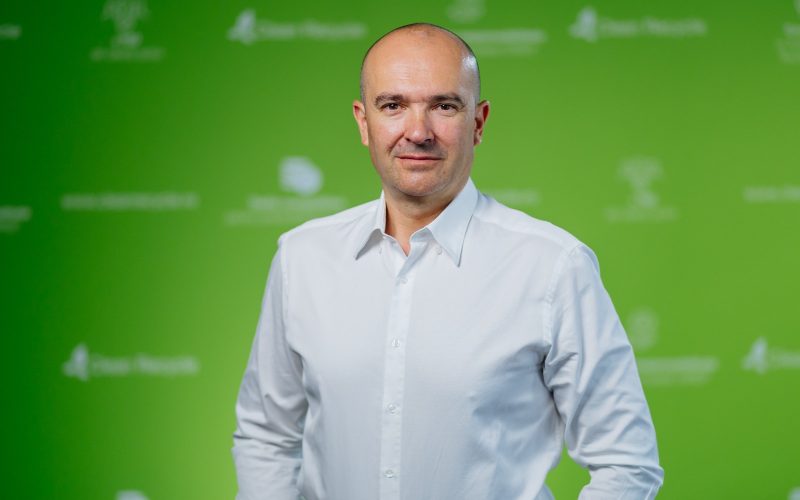 analiza-clean-recycle:-romania-si-a-crescut-de-cinci-ori-colectarea-separata-a-deseurilor-textile-in-ultimul-deceniu