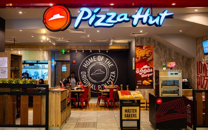 grupul-american-yum!-brands-are-in-plan-sa-vanda-lantul-de-restaurante-pizza-hut