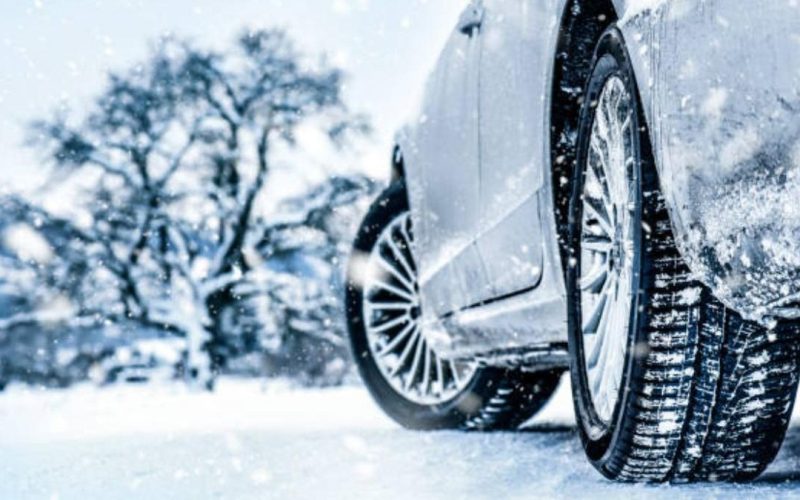 ce-trebuie-sa-scrie-pe-cauciucurile-de-iarna-ca-sa-nu-iei-amenda-in-2025.-detalii-importante-pentru-soferi