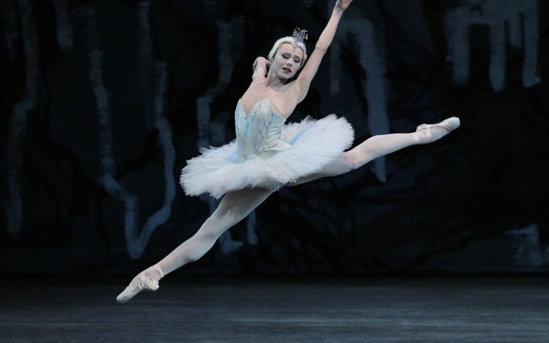 gala-de-balet-„balanchine’s-legacy”-aduce-pe-scena-salii-palatului-balerini-de-la-new-york-city-ballet