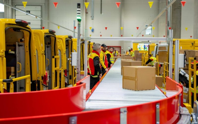 noul-centru-logistic-dhl-express,-primul-sediu-operational-carbon-neutru-din-romania.-investitia-depaseste-5-milioane-de-euro