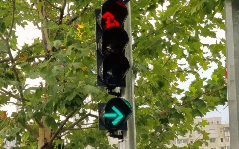 cum-se-sanctioneaza-trecerea-pe-rosu-si-ce-dovezi-foloseste-politia-rutiera