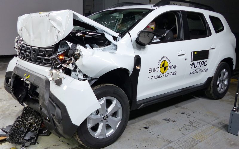 dacia-cu-accidente-reparate:-cum-recunosti-vopsirile-rapide-si-imbinarile-„strambe”